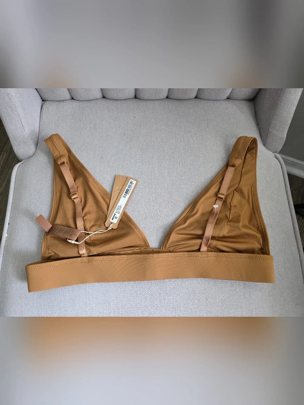 Skims  Swim Bikini Top In Almendra. Size L NWT.